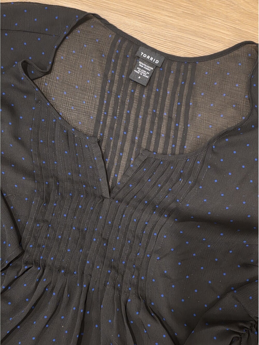 Torrid 3 3X Black Blue Polka Dot Sheer Chiffon Pintuck Babydoll Blouse